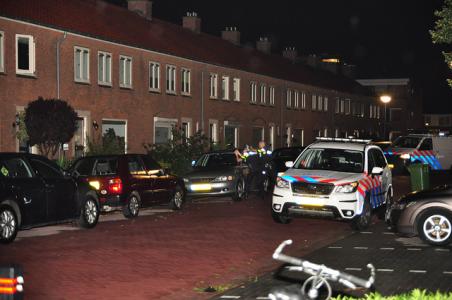 Politie schiet bij arrestatie na steekpartij aan de Guido Gezellestraat Waalwijk