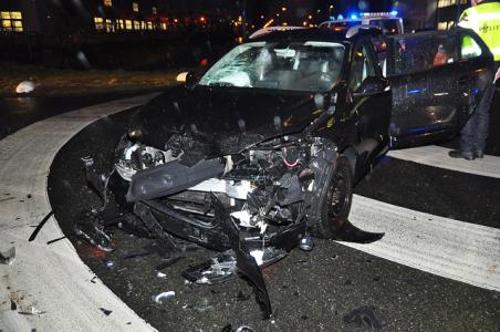 Man gewond bij flinke aanrijding aan de Vijzelweg Waalwijk