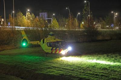 Traumahelikopter landt aan de Noorder Allee in Waalwijk