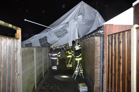 Grote partytent gaat er vandoor aan de Pieter Vreedestraat Waalwijk