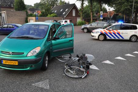 Fietser gewond na aanrijding met auto in Waalwijk