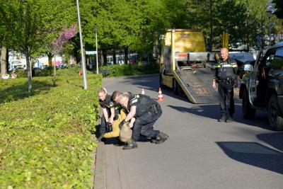 Politiecontrole escaleert volledig: Pepperspray ingezet bij aanhouding agressieve vrouw