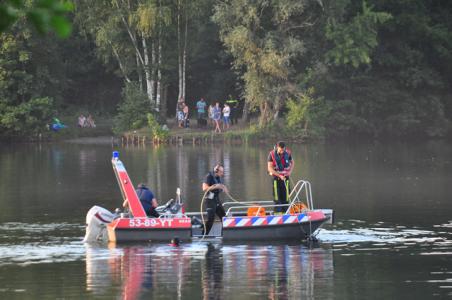 Drenkeling vermoedelijk overleden, zoektocht in waterplas Waalwijk gestaakt