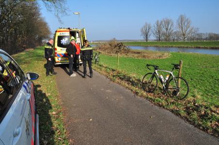 Wielrenner raakt gewond in Waalwijk