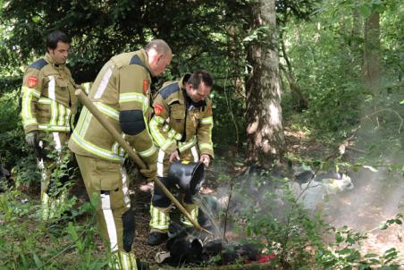 Slaapplek in brand in bossen aan de Elzenweg Waalwijk