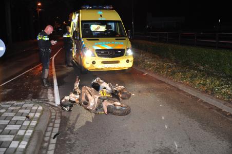 Voorbijgangers vinden gewonde man op straat in Waalwijk