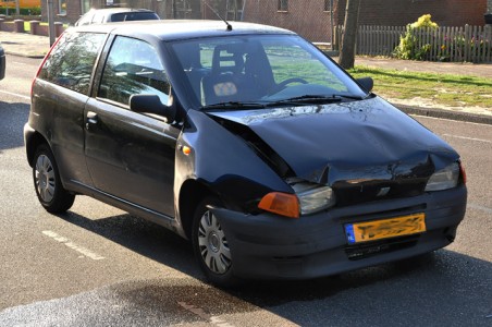 Aanrijding aan de Groenewoudlaan Waalwijk