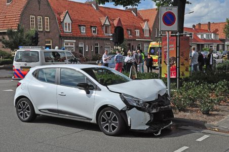 Weer een aanrijding op kruising aan de Putstraat Waalwijk