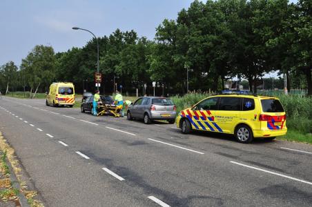 Man opgenomen met nekklachten na ongeluk in Waalwijk