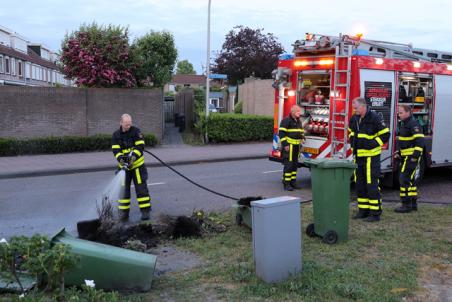 Containerbrand aan de Prof. Keesomweg Waalwijk