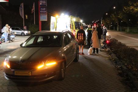 Fietser komt in botsing met auto aan de Noorder Parallelweg Waalwijk