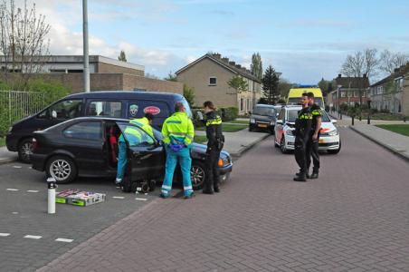 Man ligt dronken in auto aan de Stijn Streuvelsstraat Waalwijk