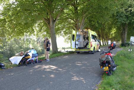 Motorongeval op Heusdenseweg in Waalwijk - tractor rijdt door