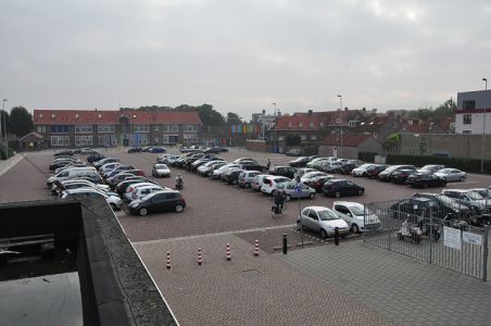 Gratis parkeren na uitrijden slagboom op het Unnaplein Waalwijk