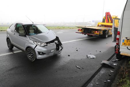 Spookrijder in brommobiel veroorzaakt botsing op A59 Waalwijk