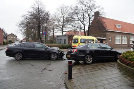 Gewonde gevallen bij botsing tussen twee auto&#039;s in Waalwijk