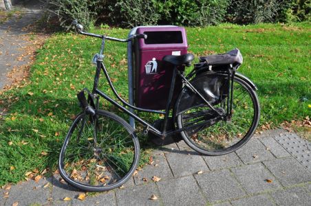 Aanrijding tussen auto en fietser aan de Groen van Prinstererlaan Waalwijk