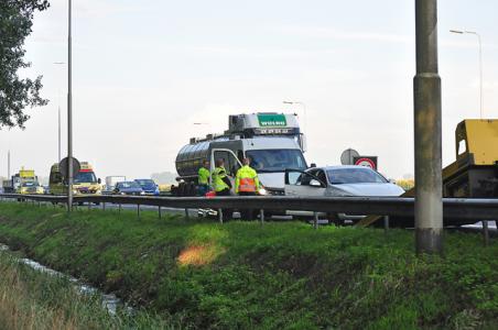 Kop-staartbotsing op A59 (Maasroute) tussen Waalwijk en Drunen