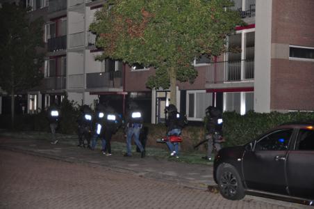 UPDATE: Woningen in Waalwijk ontruimd in verband met mogelijk explosief