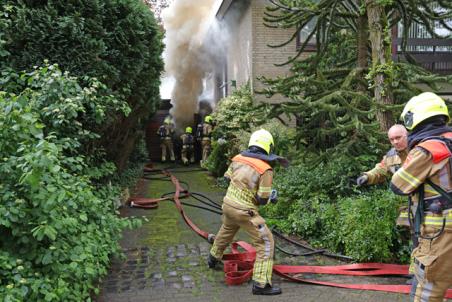 Flinke brand in schuur aan de Graafschapstraat Waalwijk