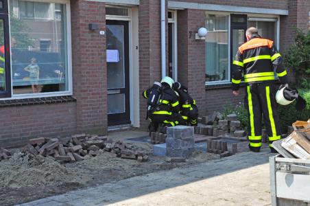 Gaslek in voortuin aan de Brahmspark Waalwijk