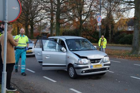 Passagier van auto gewond bij botsing in Waalwijk