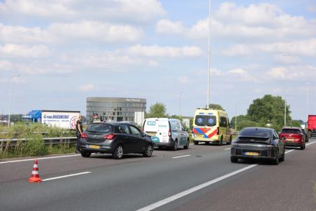 Kop-staartbotsing op A59 zorgt voor file richting Drunen