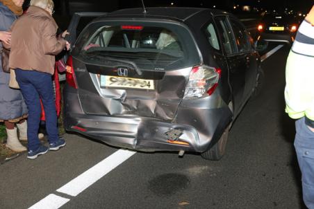 Aanrijding op A59 bij Waalwijk: dames op weg naar kerstmarkt komen met schrik vrij