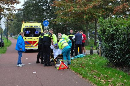 Wielrenner botst op andere fietser in Waalwijk