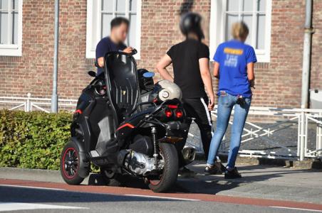 Weer een aanrijding met een driewielige motorscooter aan de Wilhelminastraat Waalwijk