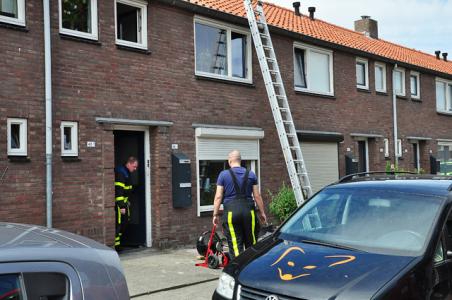 Woning Waalwijk tijdelijk ontruimd vanwege gaslek; man lag te slapen in zijn huis