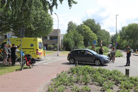 Aanrijding tussen fietser en auto aan de Bachlaan Waalwijk