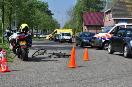 Motoragent betrokken bij aanrijding met fietser aan de Eerste Zeine Waalwijk