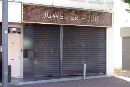 Wilde achtervolging op juwelendieven na inbraak aan de Stationsstraat Waalwijk
