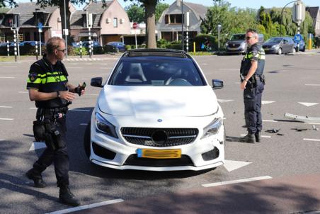 Botsing op kruispunt Ambrosiusweg Waalwijk